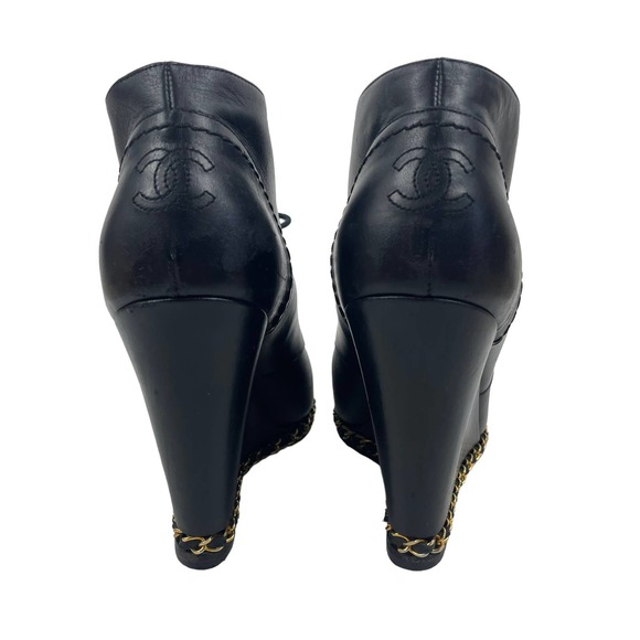Chanel CC Logo Wedge Ankle Boots Gold Chain Black Size 39.5 - Picture 6 of 12